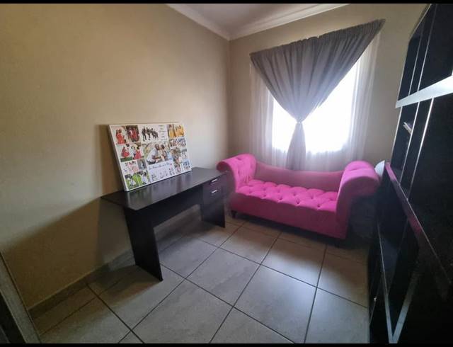 4 BEDROOM HOUSE FOR SALE IN ALBERTSDAL